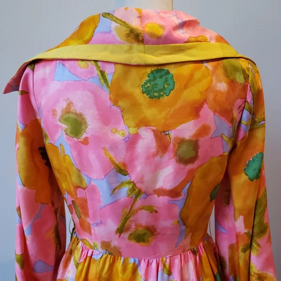 Vintage Dress - Picture 14 of 15